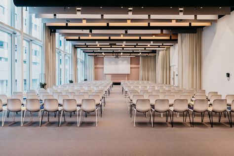 Small Sitting Rooms, Amsterdam Restaurant, Auditorium Design, Meeting Hall, Multipurpose Hall, Function Hall, Communal Table, Conference Hall, Lectures Hall