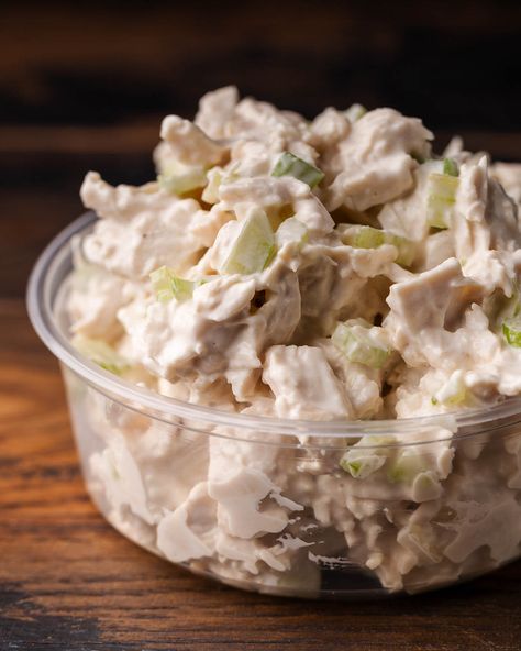 This classic New York deli style chicken salad is loaded with flavor, easy to make, and perfect on top of sandwiches, salads, or simply by itself! This recipe includes tips to set it apart and give it that quintessential NY deli flavor! #chickensalad #delisalads #chicken Deli Chicken Salad Recipe, Deli Chicken Salad, Deli Style Chicken Salad, Ny Deli, New York Deli, Sip And Feast, Chicke Recipes, Chicken Salad Recipe Easy, Chicken Sandwich Recipes