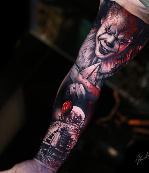 Stephen King Tattoos, Pennywise Tattoo, Mangas Tattoo, Colored Tattoo Design, Horror Movie Tattoos, Gangsta Tattoos, Clown Tattoo, Movie Tattoos, King Tattoos