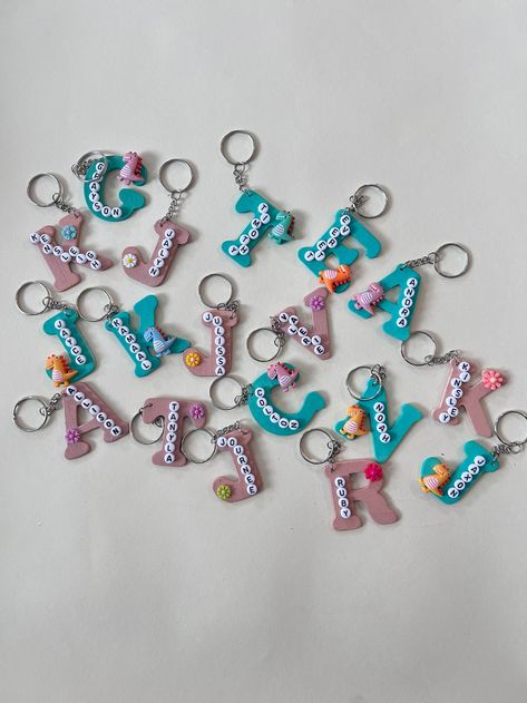 Student Gift Keychain Letter Personalized Gift for Student Preschool Kindergarten Gift from Teacher Personalized Keychain Graduation Gift #thriftyfrugalmom #teachergift #teacherappreciation #cheapgifts #teacher #create #students #gifts. Go for more info 👉https://whispers-in-the-wind.com/top-10-graduation-gift-ideas/?teacher178 Last Day Gifts For Students, Crafts Using Recycled Materials Art Projects, Personalized Keychain Diy, Personalized Gifts For Students, Disney Crafts To Sell, Diy Gift For Students, Christmas Gift To Students, Preschool Graduation Gifts From Teacher, Student Teacher Gifts To Students