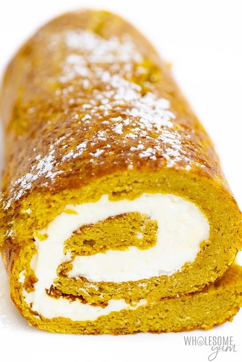 Keto Pumpkin Roll With Cream Cheese, Keto Pumpkin Roll, Keto Pumpkin Cake, Thm Cake, Pumpkin Roll Recipe, Keto Favorites, Keto Whipped Cream, Keto Board, Keto Cakes