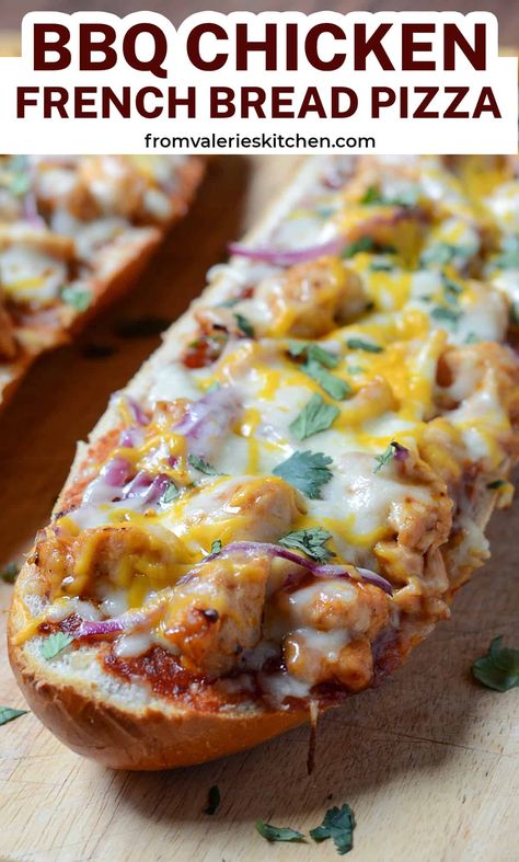 This BBQ Chicken French Bread Pizza is a fantastic option for a busy day or your next game day gathering that is always a big hit. Tons of flavor and ready in under 30 minutes! Chicken French Bread Pizza, Chicken French Bread, Pepper Bbq Sauce, Bread Pizza Recipe, Chicken French, French Bread Recipe, French Bread Pizza, Bbq Pizza, Bbq Chicken Pizza