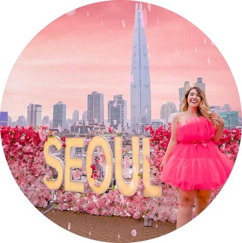 What To Wear in Spring in Korea - Gina Bear's Blog Types Of Cereal, Living In Korea, Korean Barbecue, Study Korean, Learning Korean, Cherry Blossom Season, Seoul Fashion Week, Korea Travel, Cool Cafe