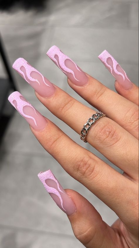 Flame pink nails w glitter Long Flame Nails, Fire Design Nails Acrylic, Fire Pink Nails, Long Nails Glitter, Pretty Pink Nails Acrylic Glitter, Acrylic Flame Nails, Flame Nail Designs Coffin, Square Flame Nails, Pink Acrylic Nails With Glitter