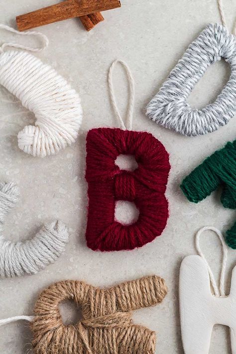 Yarn Initial Ornaments, Yarn Wrapped Initial Ornaments, Yarn Letter Ornament, Kids Yarn Crafts, Diy Personalized Ornaments, Quick And Easy Crochet Patterns, Kids Crafts To Sell, Christmas Yarn Crafts, Yarn Ornaments