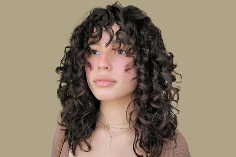 Curly Hair Fringe, Quick Curly Hairstyles, Curly Bangs, Fall Hair Cuts, Hair With Bangs, Fringe Hairstyles, Curly Hair With Bangs, Short Hair With Bangs, Hair Curly