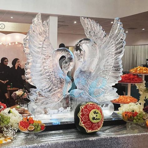 Ice Themed Wedding, Ice Wedding, Ice Castle Wedding, Swan Lake Wedding Theme, Swan Theme Wedding, Swan Theme Wedding Decoration, Ice Carving Wedding, Wedding Ice Sculpture Ideas, Ice Sculptures Wedding