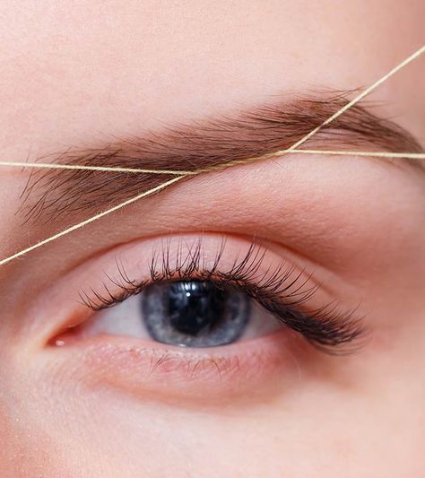 EYE THREADING How To Do Eyebrows, How To Thread, Brow Threading, Tweezing Eyebrows, Eyebrow Hacks, Eyebrow Threading, Threading Eyebrows, Hair Removal Methods, Best Eyebrow Products