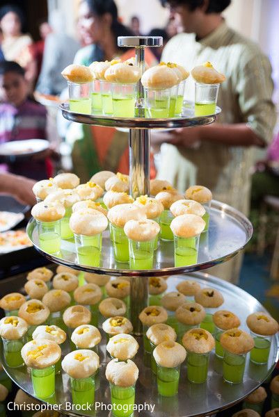 Marriage Food Wedding Ideas, Indian Catering Food Displays, Mehandi Food Stalls, Wedding Buffet Indian, Pani Puri Station Wedding, Marriage Food Counter, Chaat Station Wedding, Indian Wedding Food Stalls, Indian Food Serving Ideas Creative