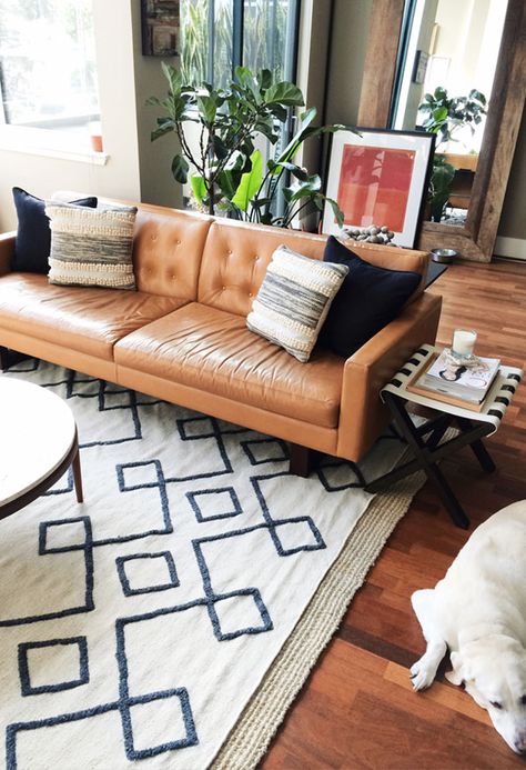 I think a similar rug would work well in the living room. Something to brighten up the space and bring neutrals together. Sofa Kulit, Antipolo, Brown Leather Couch, Leaving Room, Brown Leather Sofa, Mid Century Living, Mid Century Living Room, Mid Century Modern Living, Funky Decor