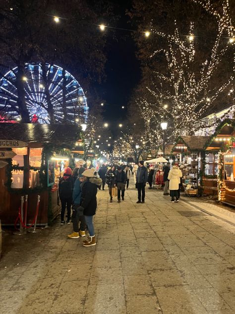 Christmas In Norway Aesthetic, Oslo Christmas Market, Oslo Christmas, Oslo Aesthetic, Oslo Norway Winter, Oslo Norway Aesthetic Winter, Oslo Norway Aesthetic Summer, Norway Christmas Market, Bergen Norway Christmas