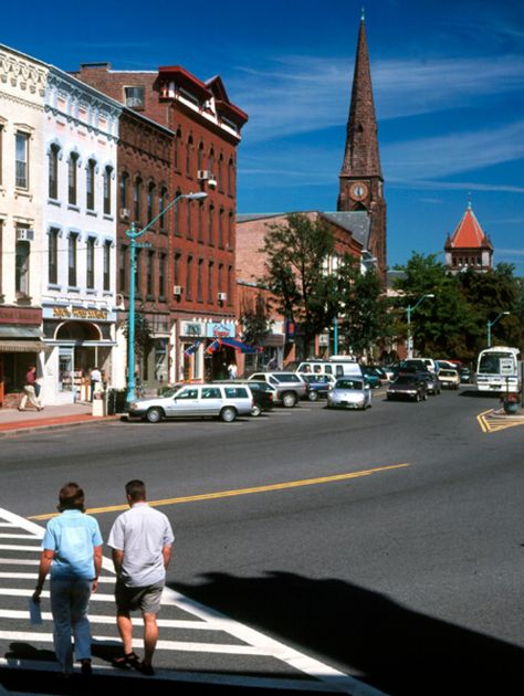 Holyoke Massachusetts, Northampton Massachusetts, Smith College, Long Weekend Getaways, Cape Ann, Adventure Guide, Canoe And Kayak, Car Park, Countries Of The World