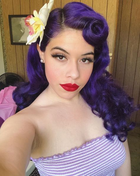 Pinup Hair With Flower, Victory Rolls Long Hair, Short Pinup Hairstyles, Victory Roll Hair, Hair Necessities, Suavecita Pomade, Pin Up Hairstyles, 50s Hair, Catwalk Hair