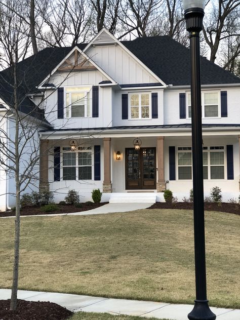 Black And White Suburban House, Subberben House, Craftsman Suburban Home, Nice Suburban Homes, Aesthetic Family Home Exterior, Suburban Aesthetic House, Suburban Home Aesthetic, Suburban Family Home Exterior, Suburban House Aesthetic