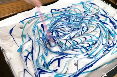 Winter Shaving Cream Marbling Sensory Painting Foam Sensory Play, Shaving Cream Marbling, Sensory Painting, Shaving Cream Art, Shaving Cream Painting, Marvel Paintings, Christmas Diy Kids, Stem Experiments, Shaving Foam