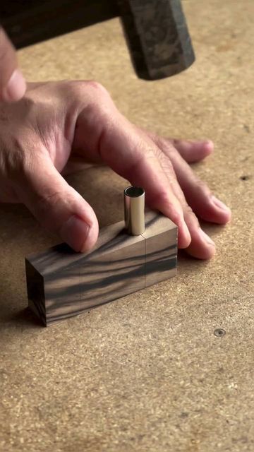 Easy Small Wood Projects, Woodworking Plans Beginner, Wood Projects That Sell, Wood Joints, Woodworking Inspiration, Woodworking Ideas Table, Woodworking Jigs, Project Plans, Teds Woodworking