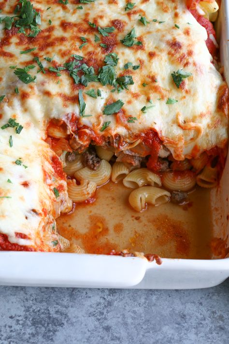 Italian Pasta Bake + A Video! • Hip Foodie Mom Baked Elbow Pasta Recipes, Elbow Pasta Recipes, Italian Pasta Bake, How To Make Lasagna, Elbow Pasta, New Oven, Lasagna Pasta, Homemade Dinner, Vegetarian Dinners