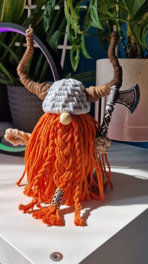 Macrame for Beginners | Second viking finished | Facebook Viking Diy Decor, Viking Nursery, Viking Crafts, Dreamcatcher Macrame, Berry College, Macrame For Beginners, Medieval Crafts, Craft Classes, Crafts Diy