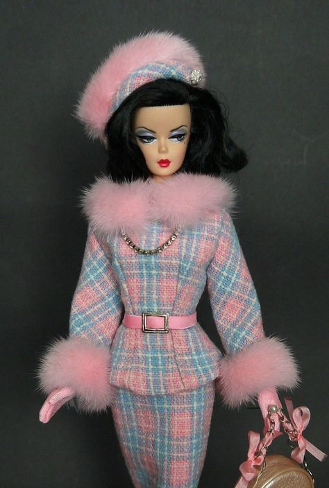 Old Barbie Dolls, Barbie Wardrobe, Barbie Silkstone, Vintage Barbie Clothes, Silkstone Barbie, Beautiful Barbie Dolls, Barbie I, Vintage Barbie Dolls, Barbie Friends