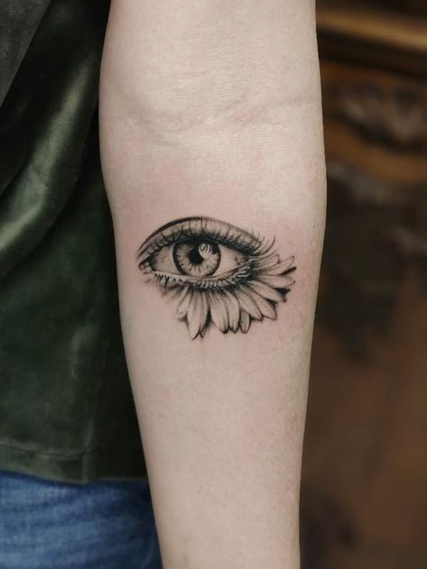 Eye Knee Tattoos Women, Feminine Evil Eye Tattoo, Flower And Eye Tattoo, Flower With Eye Tattoo, Evil Eye Tattoo For Women, Flower Eye Tattoo, Eye Tattoo Ideas Women, Eyes Tatoos, Eye Flower Tattoo