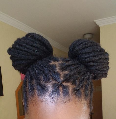 Different Ways To Style Locs, Simple Locs Hairstyles, Simple Dreadlocks Styles, Styling Locs, Locs Aesthetic, Short Dreadlocks, Pretty Locs, Short Dreadlocks Styles, Short Locs Hairstyles