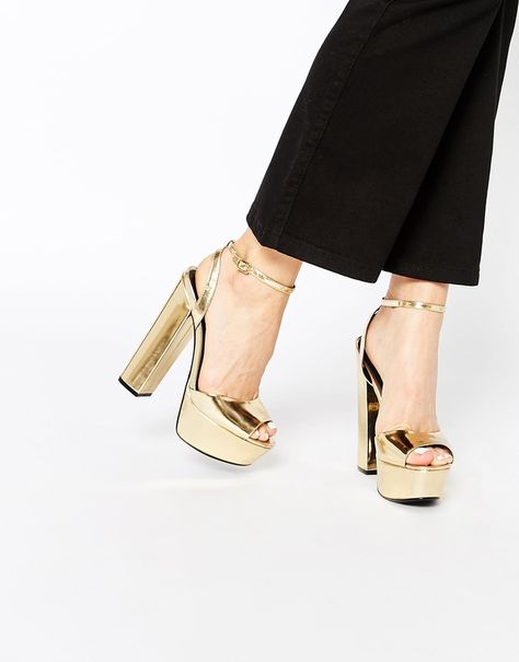 KG By Kurt Geiger Hero Gold Platform Sandals Gold Platform Sandals, Gold Platform Heels, Gold Platforms, Prom Heels, Prom Shoes, Short Sleeve Mini Dress, Carrie Bradshaw, Mode Online, Kurt Geiger