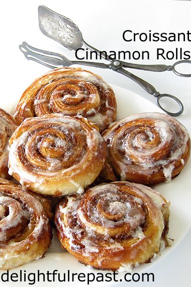 Croissant Cinnamon Rolls (this photo - rolls baked and glazed) / www.delightfulrepast.com Danish Cinnamon Rolls, Croissant Cinnamon Rolls Recipe, Pastries Danish, Croissant Cinnamon Rolls, Cinnamon Danish, Croissant Pizza, Baking Pastries, Cinnamon Swirls, Cinnamon Recipe