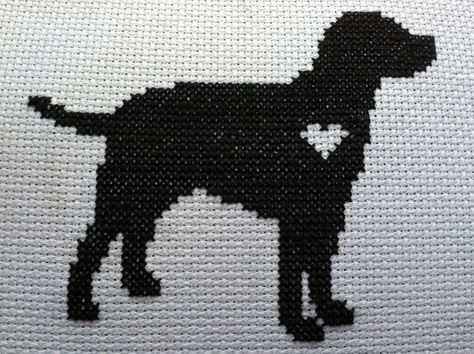 Counted Cross Stitch Patterns Free, Cross Stitch Silhouette, Cross Stitch Heart, Cat Cross Stitch, Crochet Cross, Cross Stitch Animals, Cross Stitch Patterns Free, Knitting Charts, Dog Pattern