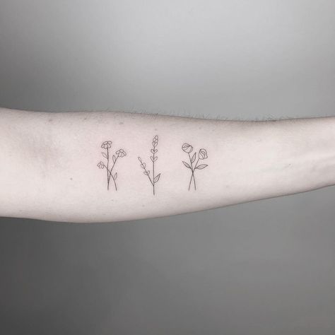 Trio Flower Tattoos, Tattoo Ideas For Three Best Friends, Tattoos Three Friends, 3 Bff Tattoos, Matching Tattoos Three, Three Flowers Tattoo, Matching Tattoos For 3 People, Matching Tattoos For Three, Trio Tats