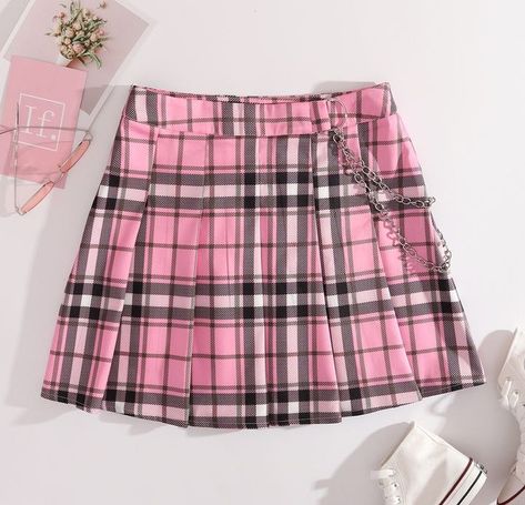 𝑆𝑎𝑖𝑎 𝑟𝑜𝑠𝑎 Plaid Skirt Pink Outfit, Shein Pleated Skirt, Pink Tartan Skirt, Pink Plaid Mini Skirt, Pink Plade Skirt, Pink Edgy Outfits, Pink Plaid Skirt Outfit, Pink Skirt Pleated, Pink And Black Skirt