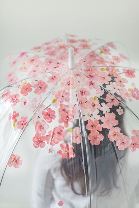 Fancy Umbrella, Umbrella Painting, Clear Umbrella, Umbrella Decorations, Happy New Week, Umbrella Art, Party Projects, Umbrella Designs, Kids Class