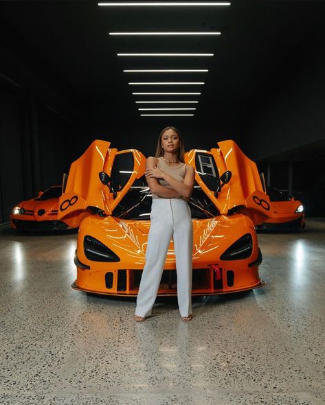 bianca bustamante Female Racer Aesthetic, Formula 1 Girls, F1 Academy, Mclaren 600lt, Female Racers, Auto Racing Events, Mclaren Formula 1, Sports Magazine, Michael Schumacher