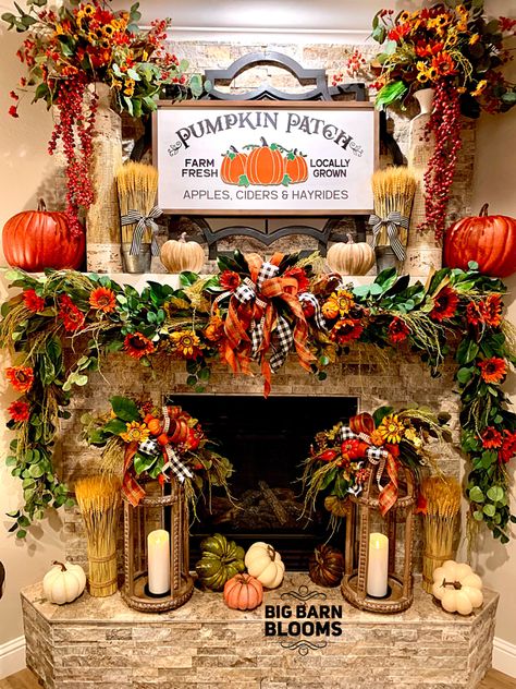 Fall Fireplaces, Autumnal Displays, Fall Mantel Decorating Ideas, Harvest Ideas, Fall Mantel Decor, Mantel Decorating Ideas, Mantel Decor Ideas, Fall Decor Wreaths, Mantel Decorating