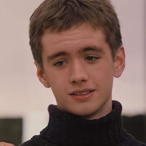 Oliver Wood Harry Potter, Sean Biggerstaff, Harry Potter Sketch, He's A Keeper, Oliver Wood, Philosophers Stone, The Boy Is Mine, Harry Potter Universal, Harry Potter Memes