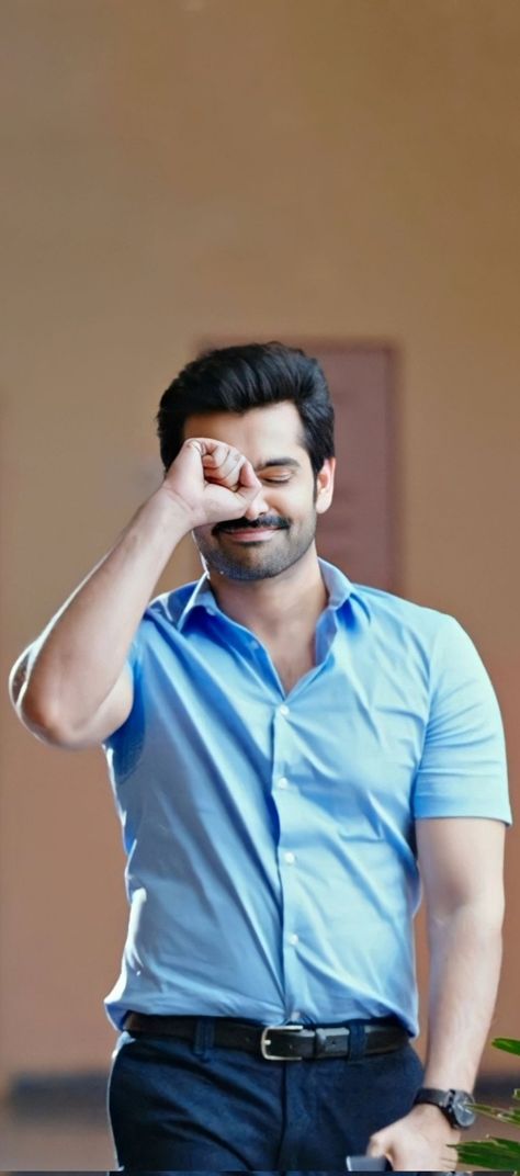 Hero Ram Pothineni Photos, Ram Pothineni Hd Pics, Ram Potheneni, South Actors, Ram Pothineni, Disneyland Christmas, Ram Photos, Couples Poses, Couples Poses For Pictures