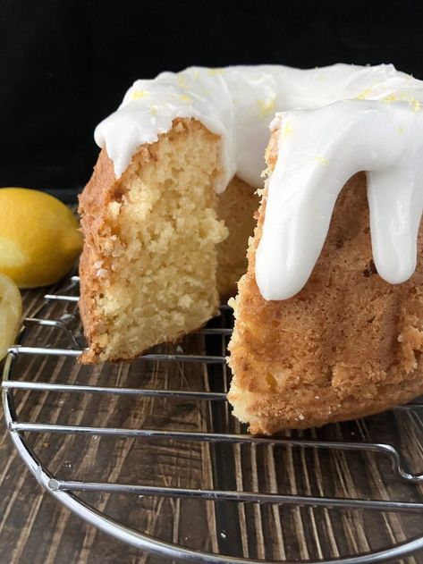 Whole Lemon and Cottage Cheese Cake Cottage Cheese Lemon Cake, Cake Made With Cottage Cheese, Whole Lemon Cake, Cake With Cottage Cheese, Cottage Cheese Cake, Cottage Cheese Desserts, Snacking Cake, Almond Flour Cakes, Cottage Cheese Recipes