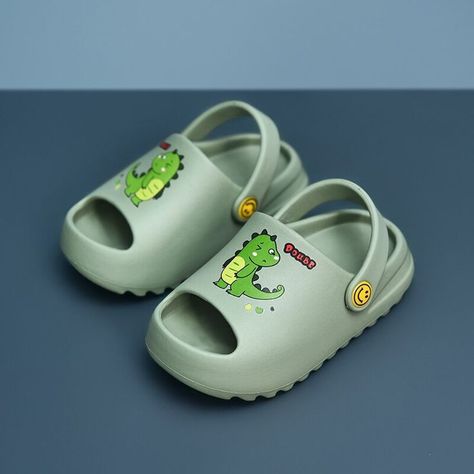 Baby Crocs Shoes, Baby Outfit Aesthetic, Kasut Pengantin, Mule Shoes Outfit, Shoes For Beach, Girls Slippers, Cheap Sandals, Pool Shower, Soft Sandals