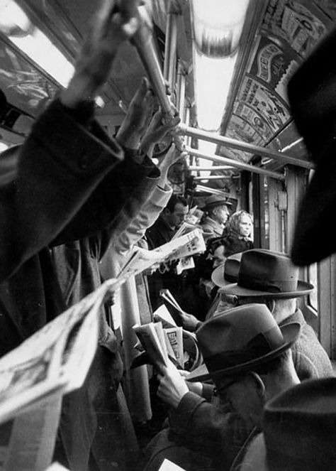 Late 30s, Vintage Nyc, Robert Doisneau, New York Subway, Early 60s, Black And White Photograph, Nyc Subway, Vintage New York, Foto Art