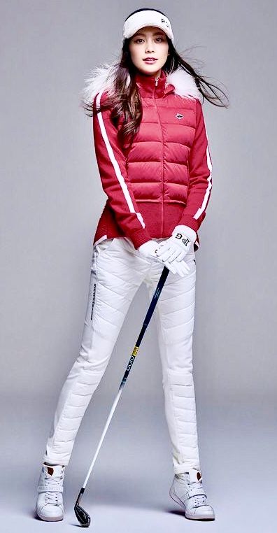 Golfing Outfits For Women Winter, Golf Winter Outfit Women, Golf Outfits Women Winter, Outfit Winter Women, Women Golf Outfit, Golf Photoshoot, Family Golf, Adidas Tights, Pearly Gates