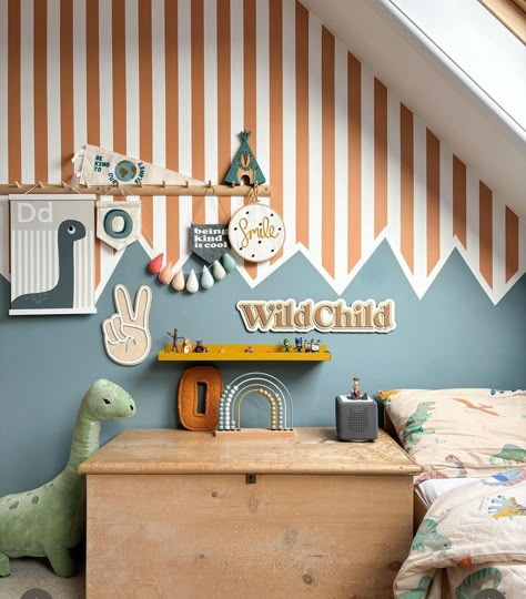 Vintage Boys Bedrooms, Striped Bedroom, Young Boys Bedroom, Boys Shared Bedroom, Kids Room Interior Design, Childrens Bedroom Decor, Boy Bedroom Design, Striped Walls, Kids Interior Room