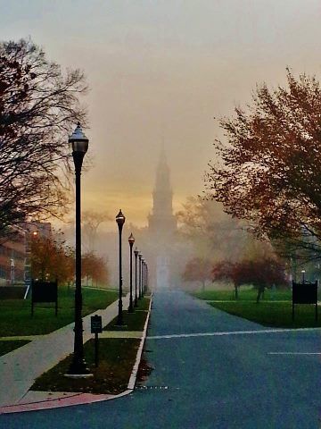 Best Photo hanover New Hampshire Tips Whenever I do think “full week end in Brand-new England”, Vermont's countryside (and cheese), Maine's lobster ... #Hampshire #hanover #Photo New Hampshire Coast, Vermont College Aesthetic, Hanover New Hampshire, New Hampshire Aesthetic, College Gothic, Fictional Aesthetic, Manifestation 2024, England Autumn, Environment Inspiration