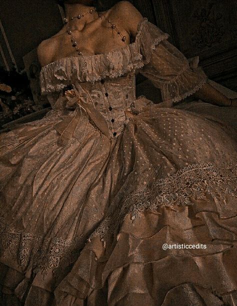 Victorian Gown Aesthetic, Black Princess Dresses, Brown Aesthetic Girl, Ball Dress Aesthetic, Vintage Dress Aesthetic, Dress Aesthetic Vintage, Victorian Dress Aesthetic, Princess Dress Aesthetic, Autumn Ball