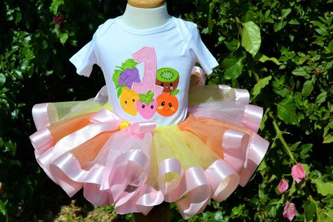 Dancing Fruit Birthday Party Decorations, Dancing Fruit Birthday Party, Dancing Fruit, Fruit Birthday Party, Baby First Birthday Themes, Fruit Birthday, Fruit Shirt, Outfit Matching, Fruit Party