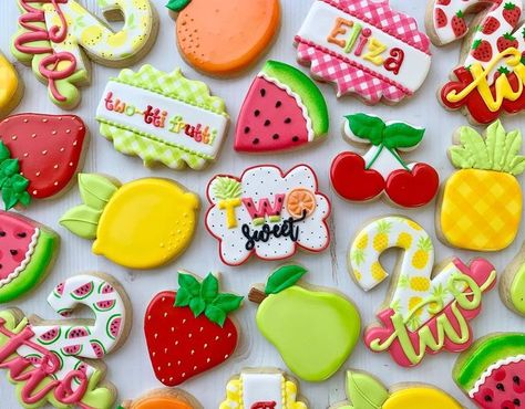 Twotti Fruity, Tutti Frutti Birthday Party, Fruity Cookies, Cartoon Birthday Cake, Fruit Birthday Party, 2nd Birthday Party For Girl, Fruit Birthday, Bear Birthday Party, One Year Birthday