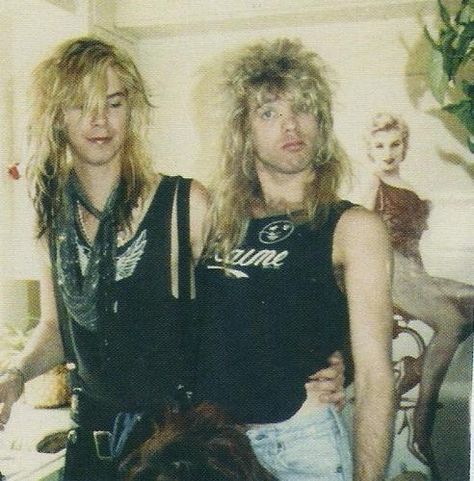 Duff McKagan and Steven Adler Steven Adler, Duff Mckagan, 80s Bands, Axl Rose, Welcome To The Jungle, Mötley Crüe, The Duff, Pretty Men, Hard Rock