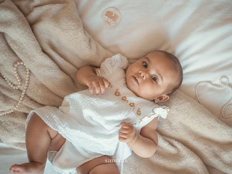 3 month baby shoot 🤍 #babyshoot #baby #3monthsold #monthsary Baby Shoot, 3 Month Baby, Baby Month By Month, 3 Months, Quick Saves