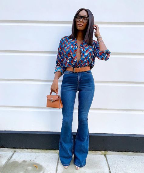 Bell Bottom Outfit Ideas, Bell Bottom Jeans Outfit Fall, Flair Jeans Outfit, Bell Bottom Jeans Outfit, Bell Bottoms Outfit, Zara Set, Jeans Outfit Winter, Jeans Outfit Fall, Straight Cut Pants