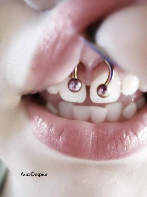 Snake Eyes Piercing, Mouth Piercings, Eye Piercing, Smiley Piercing, Gap Teeth, Red Lips, Nostril Hoop Ring, Smiley, Piercings