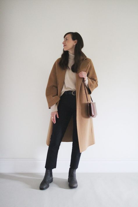 1 Formula - 4 Ways - STYLING BLUNDSTONES Bluestone Boots Outfit, Blundstone Women Outfit Work, Styling Blundstones, How To Style Blundstones, Outfits With Blundstones, Style Blundstones, Blundstone Outfit Women, Blundstone Women Outfit, Blundstone Outfits