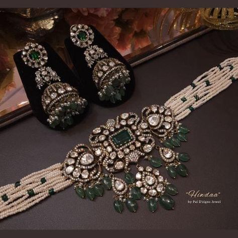 Hiwdaa - Moissanite Polki Choker Set Polki Choker Set, Polki Choker, Neck Pieces Jewelry, Antique Necklaces Design, Indian Bridal Jewelry Sets, Fancy Jewelry Necklace, Antique Jewellery Designs, Pearl Necklace Designs, Jewelry Set Design